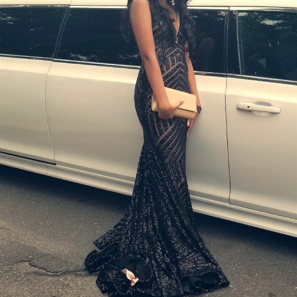 Sequin Embellished V Neck Fitted Dress 59762